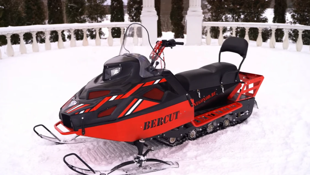 Миниснегоход Бурлак Беркут CS 20 л.с. в Долгопрудном
