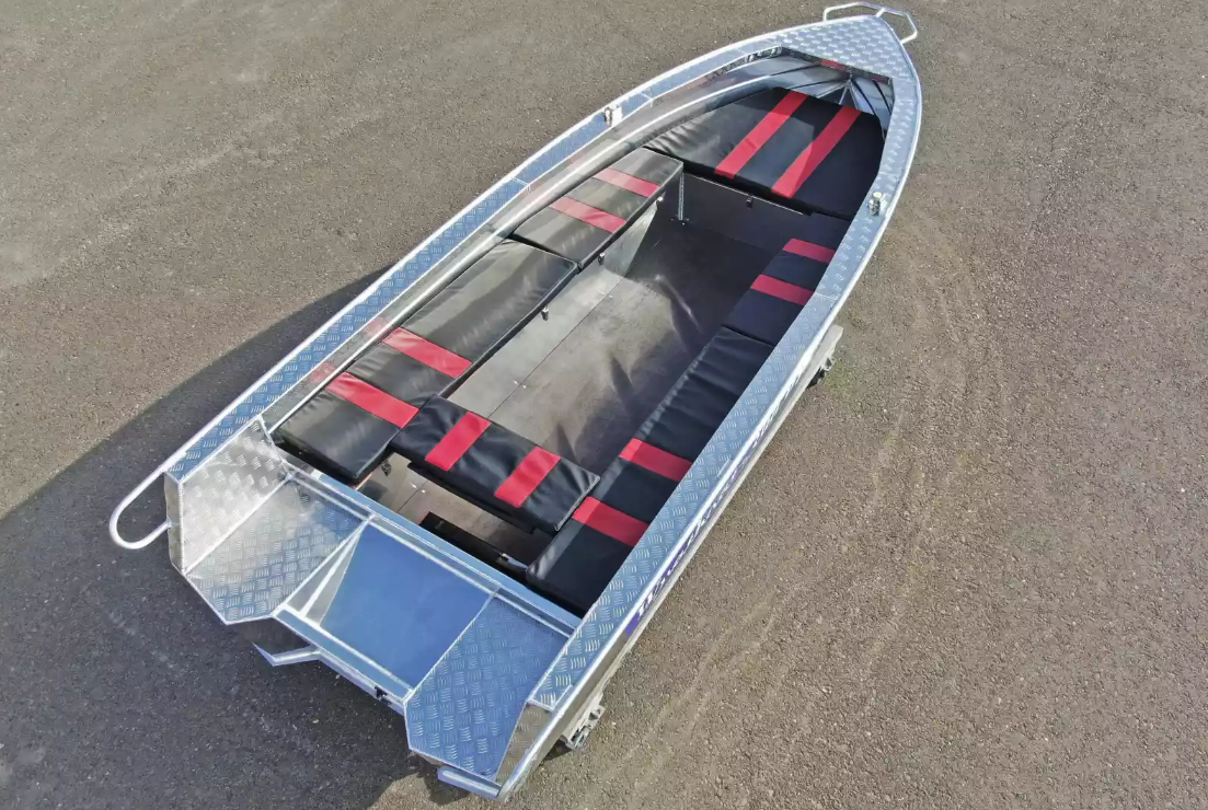 Алюминиевая лодка Wyatboat-390РМ увеличенный борт в Долгопрудном