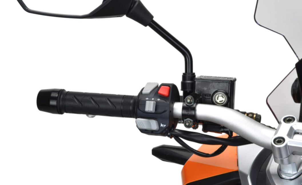 Скутер MOTOLAND (МОТОЛЕНД) T-MAX 150 в Долгопрудном