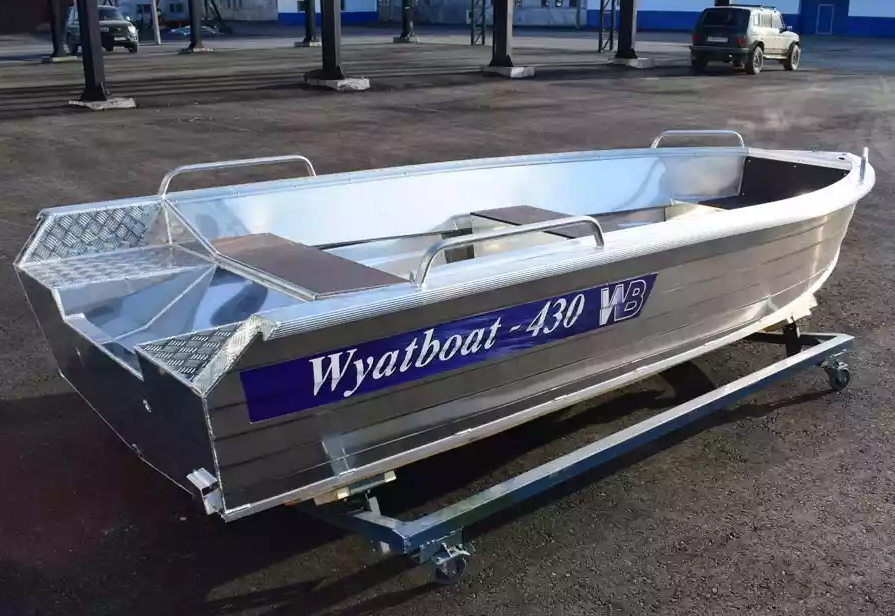 Алюминиевая лодка  Wyatboat-430 Р в Долгопрудном
