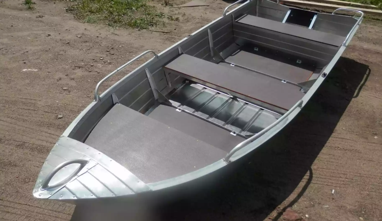 Алюминиевая лодка Вятка-Профи 32 в Долгопрудном