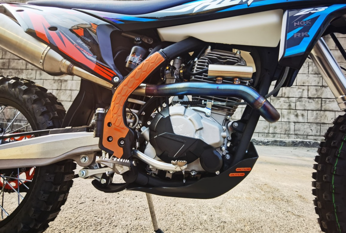 Мотоцикл JHLMOTO JHL Z3 CB250 (172FMM-3A) в Долгопрудном