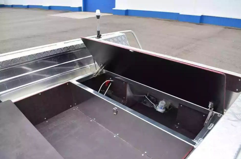 Алюминиевая лодка Wyatboat-390 DCM Увеличенный борт в Долгопрудном