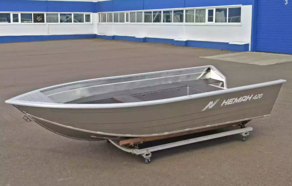 Алюминиевая лодка  Неман-420 в Долгопрудном