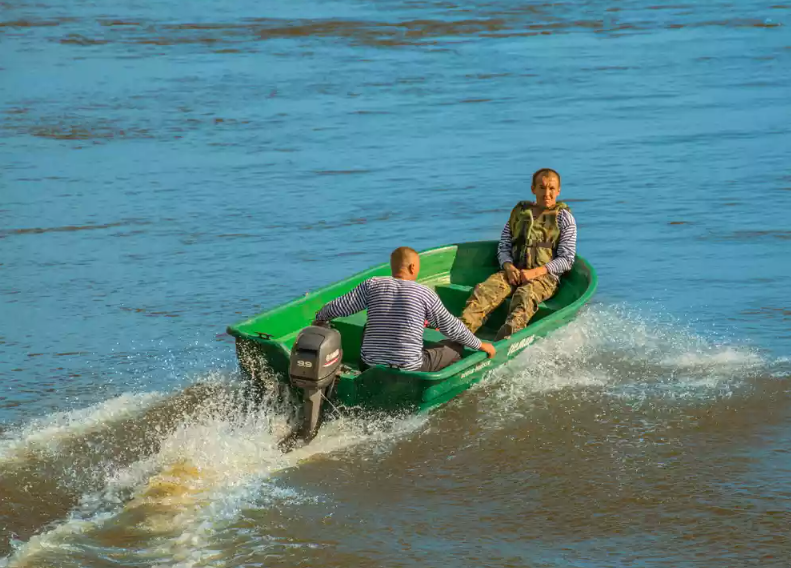 Стеклопластиковая лодка Neman-340 (тримаран) в Долгопрудном