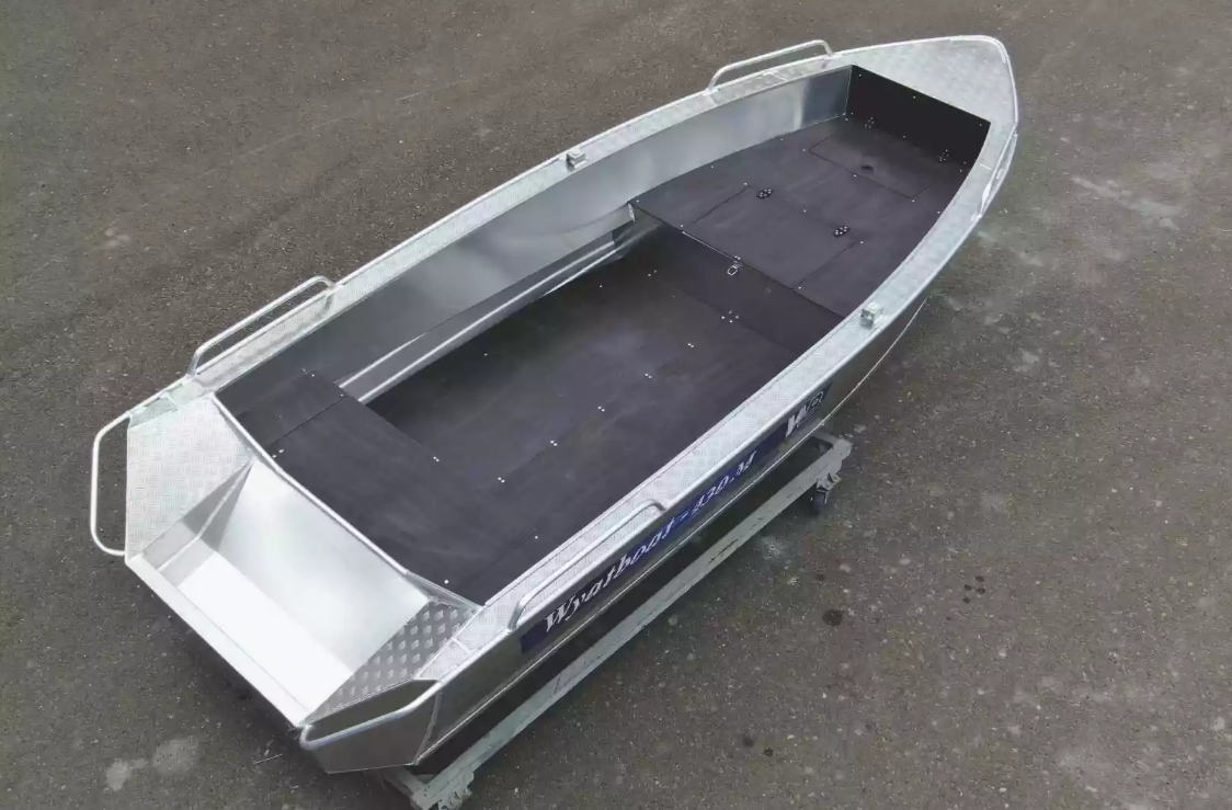 Алюминиевая лодка  Wyatboat-430М FISH в Долгопрудном