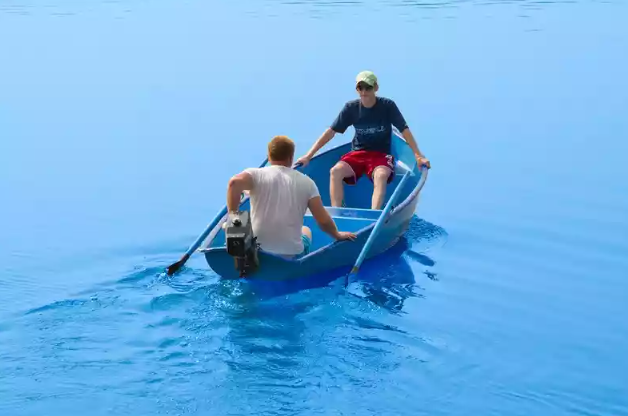 Стеклопластиковая лодка Омуль в Долгопрудном