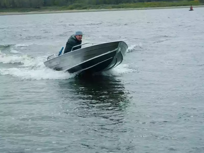 Алюминиевая лодка Wyatboat-390 M в Долгопрудном