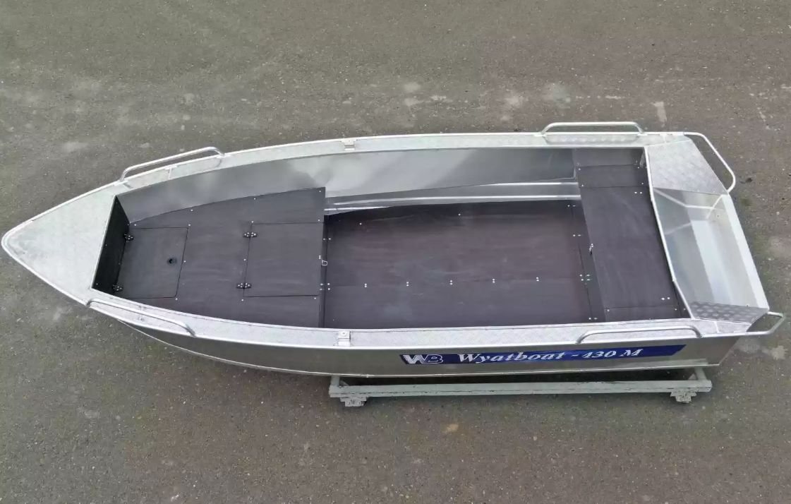 Алюминиевая лодка  Wyatboat-430М FISH в Долгопрудном