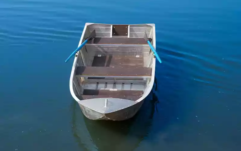 Алюминиевая лодка Вятка-Профи 37 в Долгопрудном