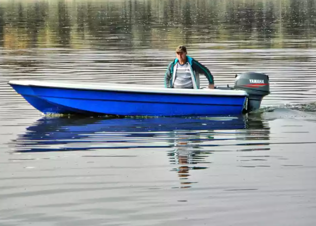 Стеклопластиковая лодка Wyatboat 430 тримаран в Долгопрудном