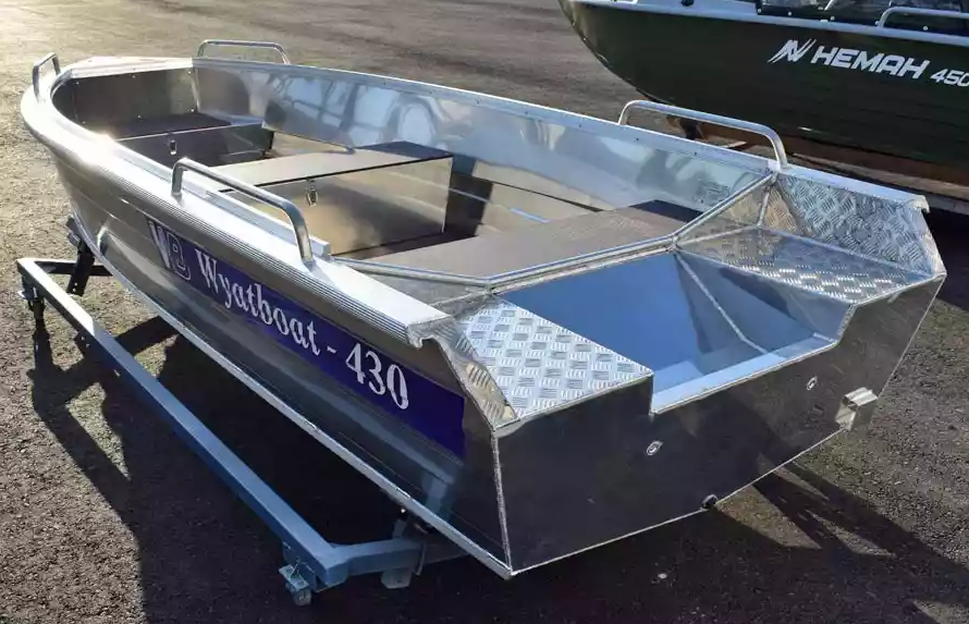 Алюминиевая лодка  Wyatboat-430 Р в Долгопрудном