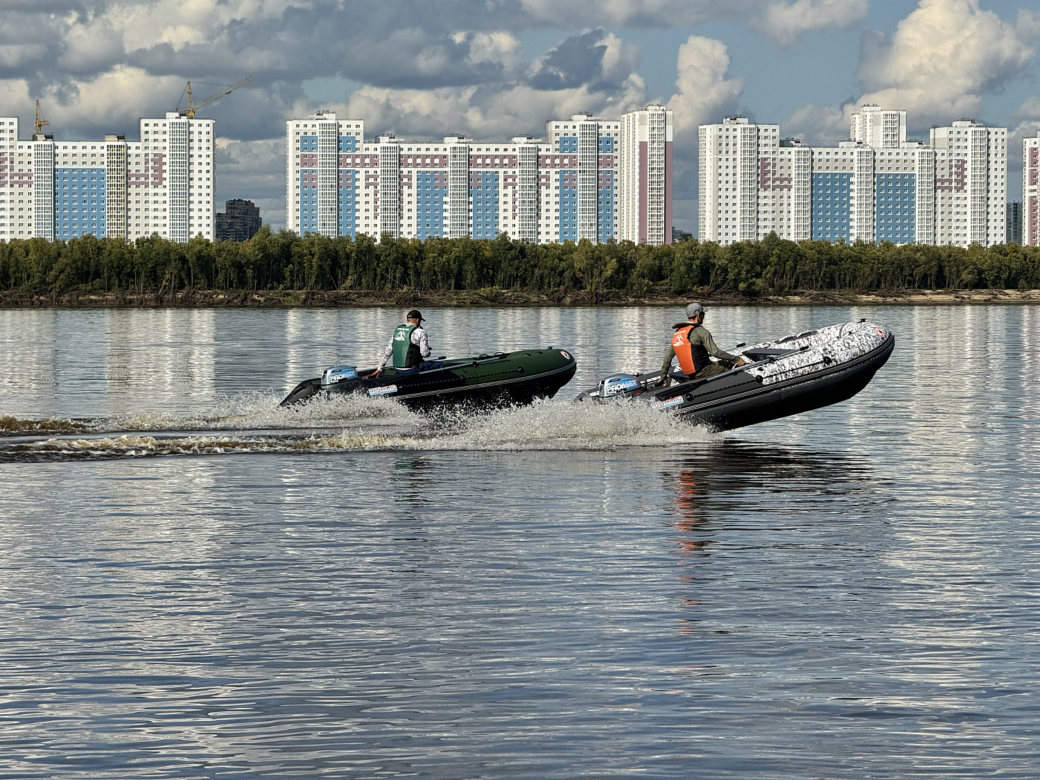 Лодка MISHIMO BIG FLOOR 440 в Долгопрудном