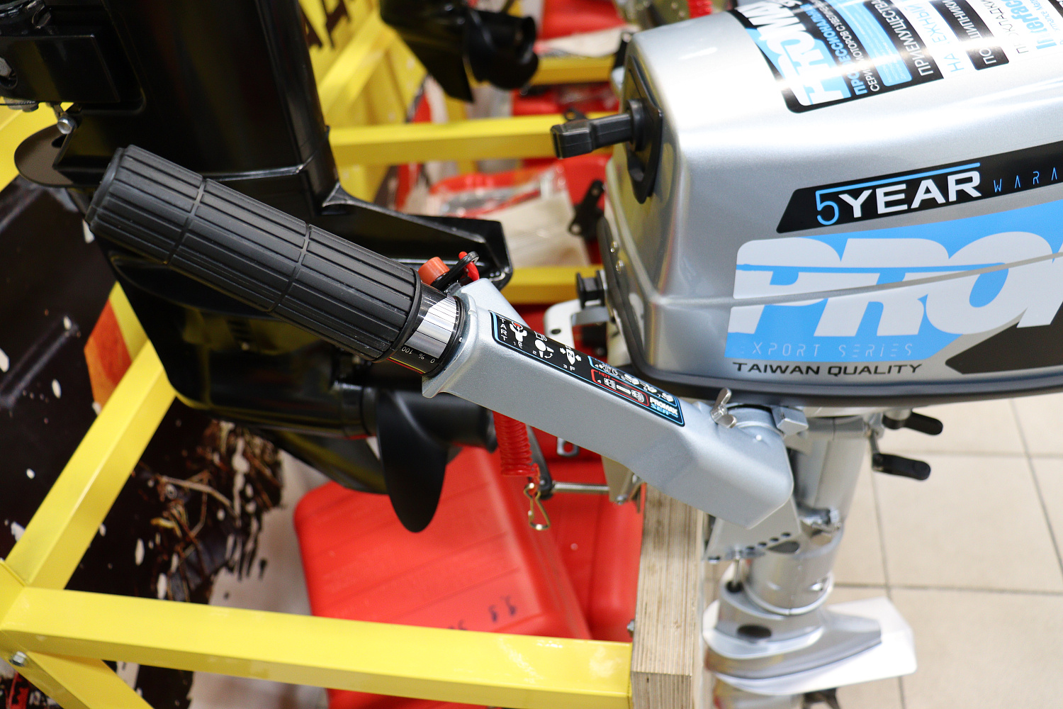 Лодочный мотор PROMAX SP5FHS (внешний бак 12 л) в Долгопрудном