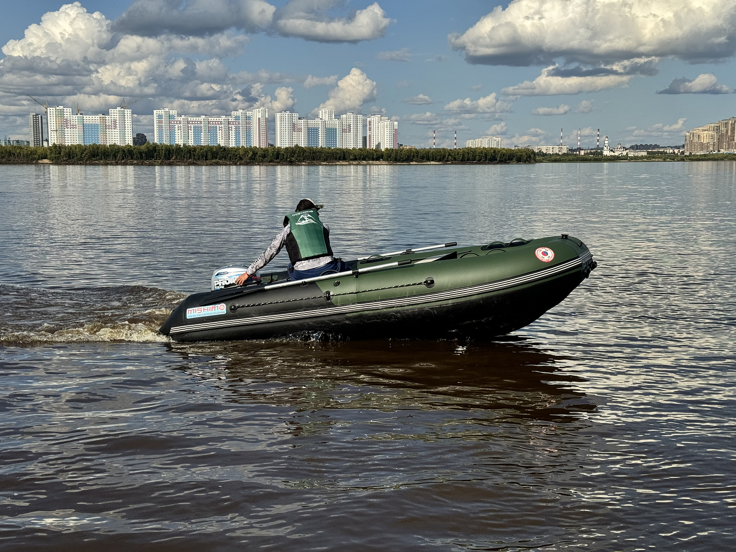 Лодка MISHIMO BIG FLOOR 400 в Долгопрудном