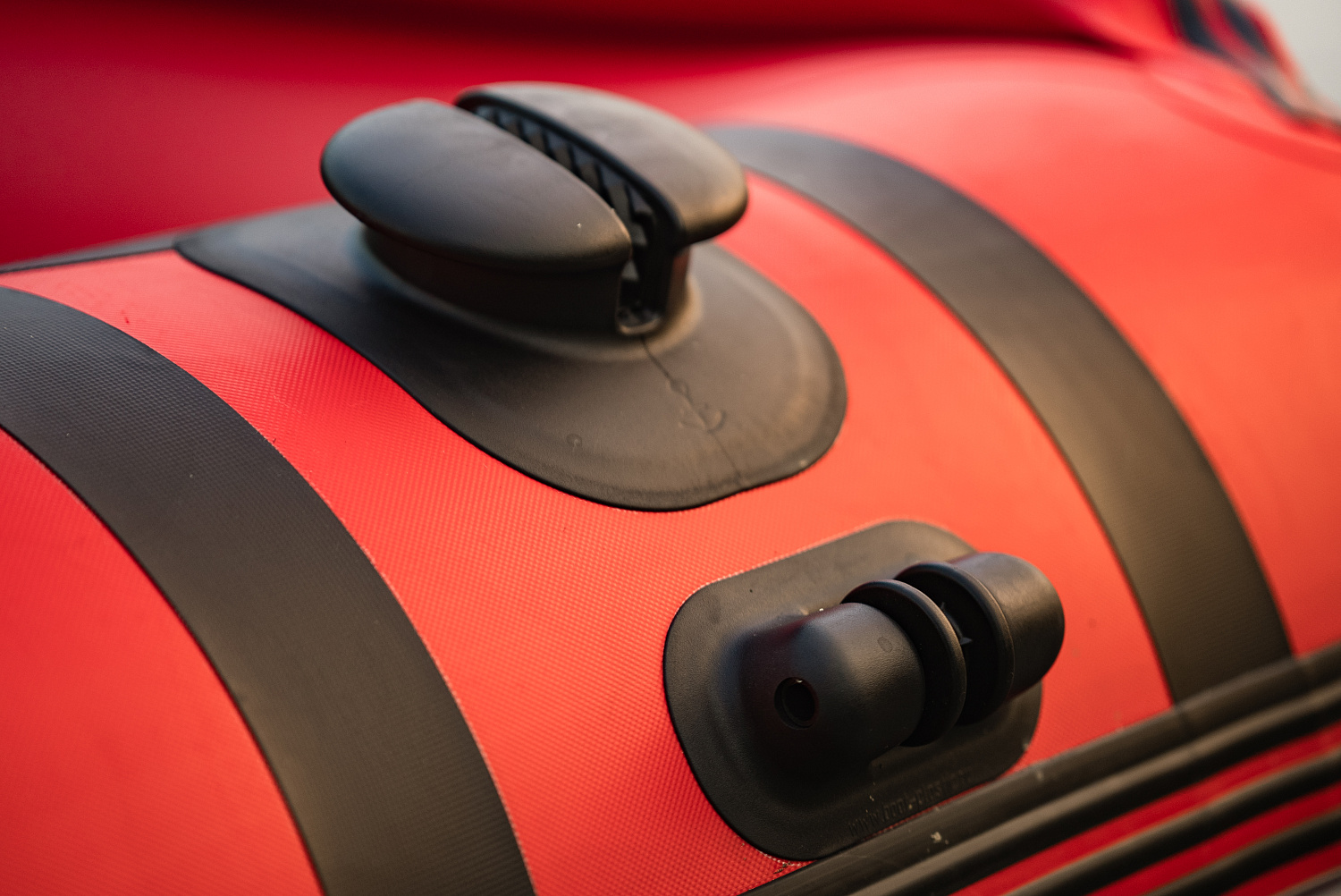 Лодка MISHIMO RIVER FJET PRO 430  под водомет в Долгопрудном