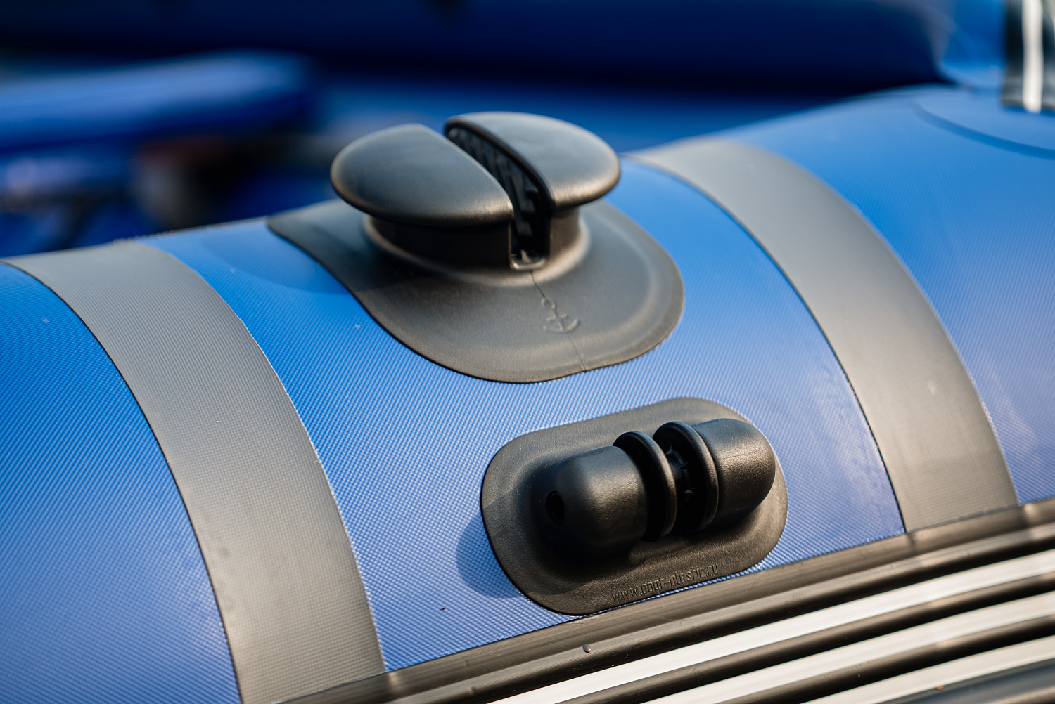 Лодка MISHIMO RIVER FJET PRO 430  под водомет в Долгопрудном