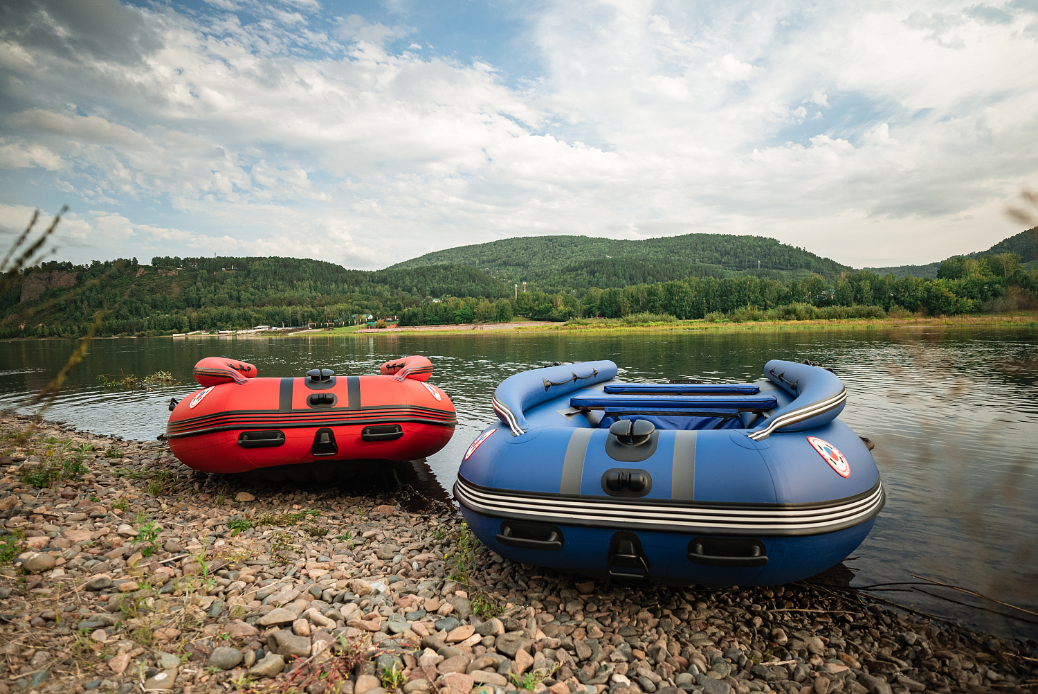 Лодка MISHIMO RIVER FJET PRO 430  под водомет в Долгопрудном