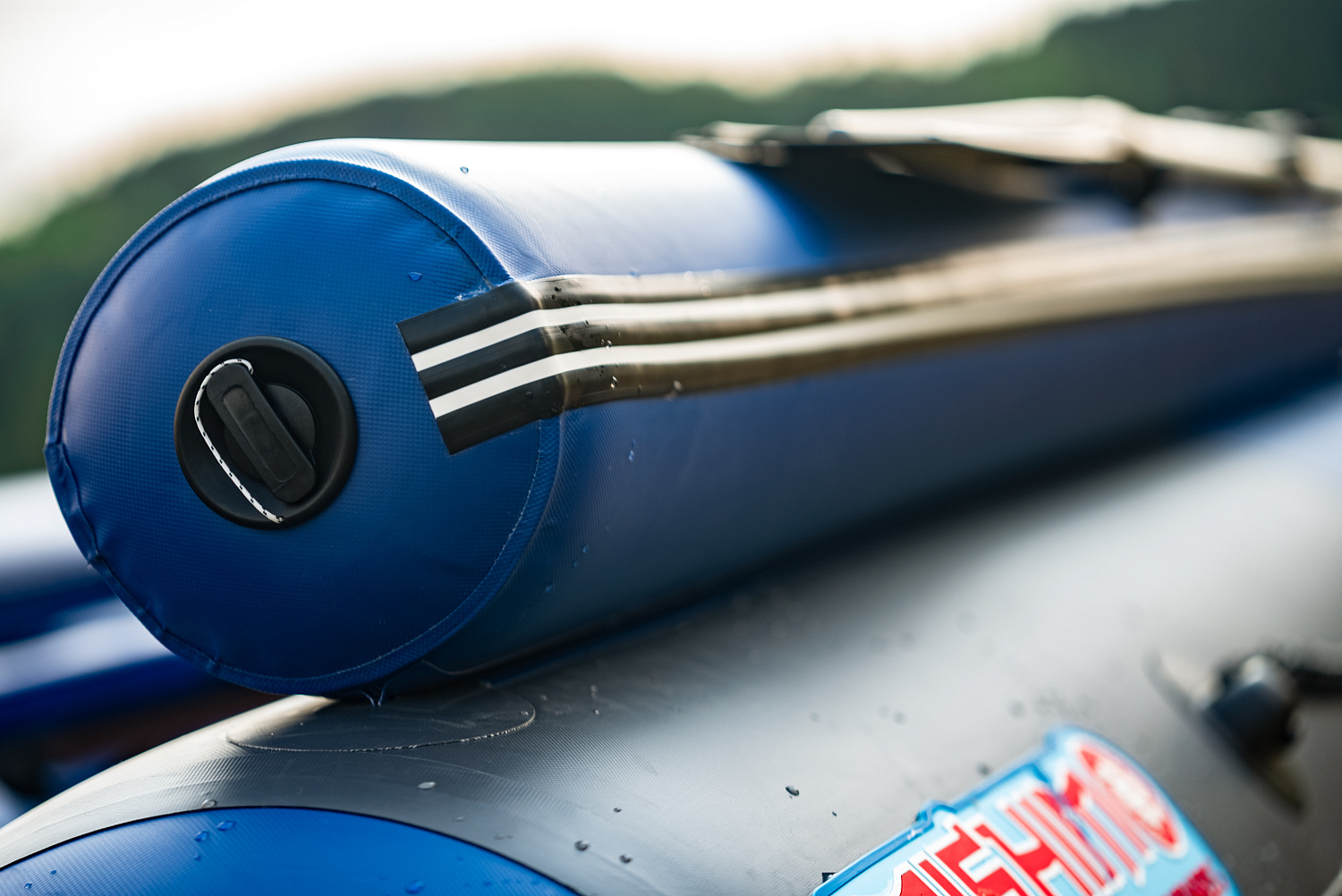 Лодка MISHIMO RIVER FJET PRO 430  под водомет в Долгопрудном