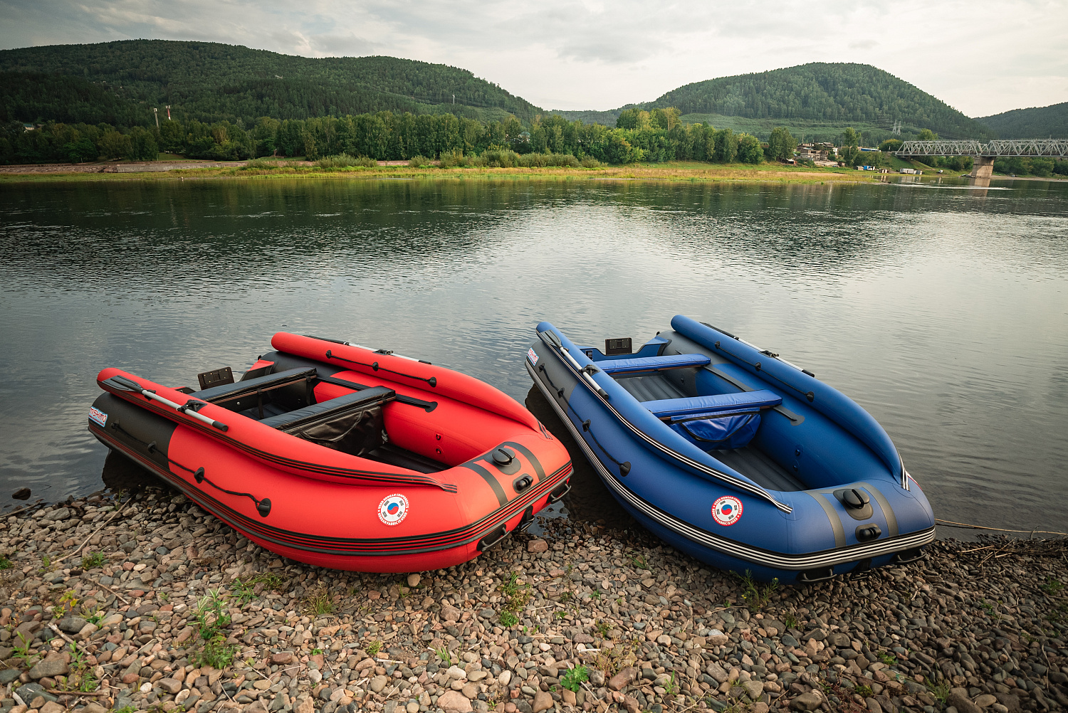 Лодка MISHIMO RIVER FJET PRO 430  под водомет в Долгопрудном