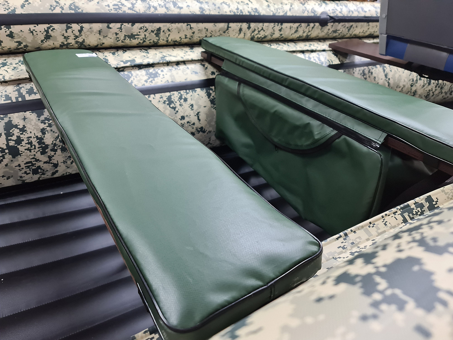 КОМПЛЕКТ МЯГКИХ НАКЛАДОК С СУМКОЙ ДЛЯ ЛОДОК 80Х20 ЗЕЛЕНЫЙ в Долгопрудном