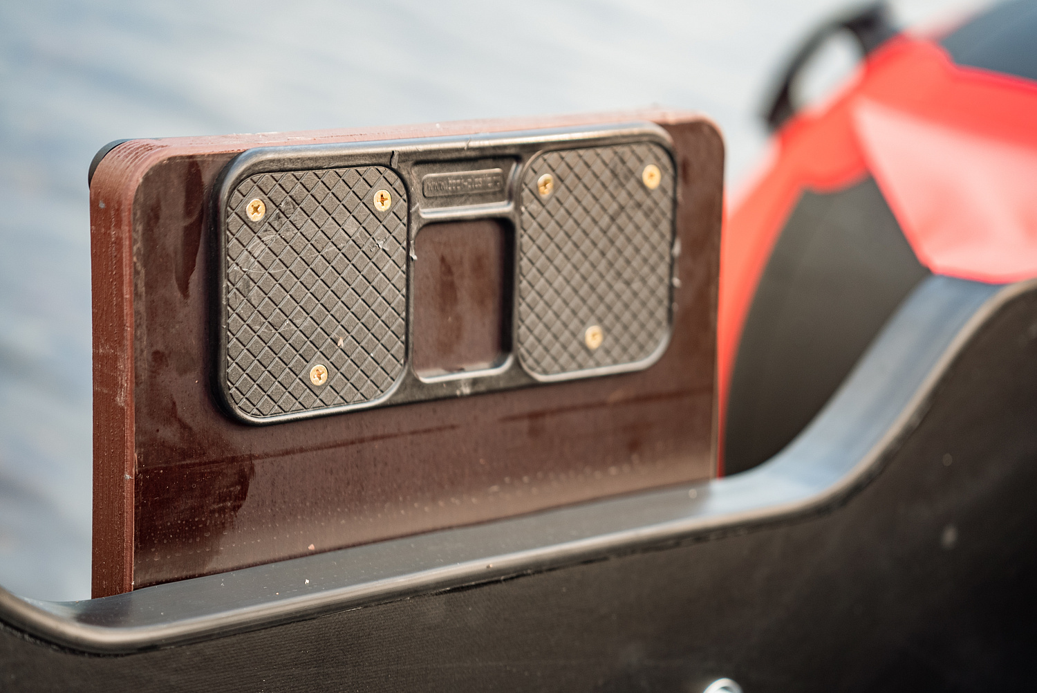 Лодка MISHIMO RIVER FJET PRO 430  под водомет в Долгопрудном