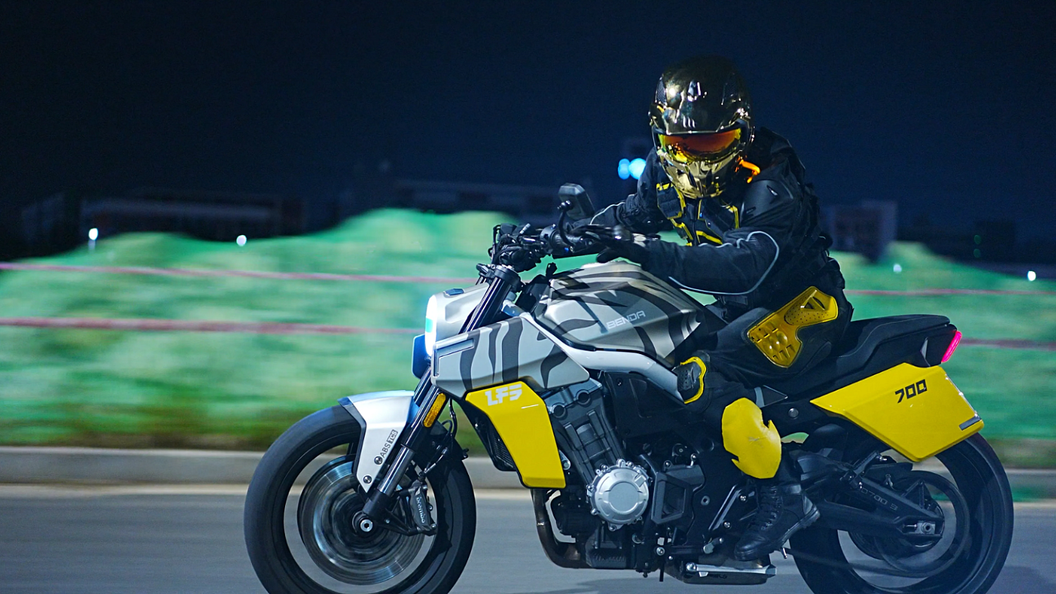 Мотоцикл Benda LFS 700 в Долгопрудном